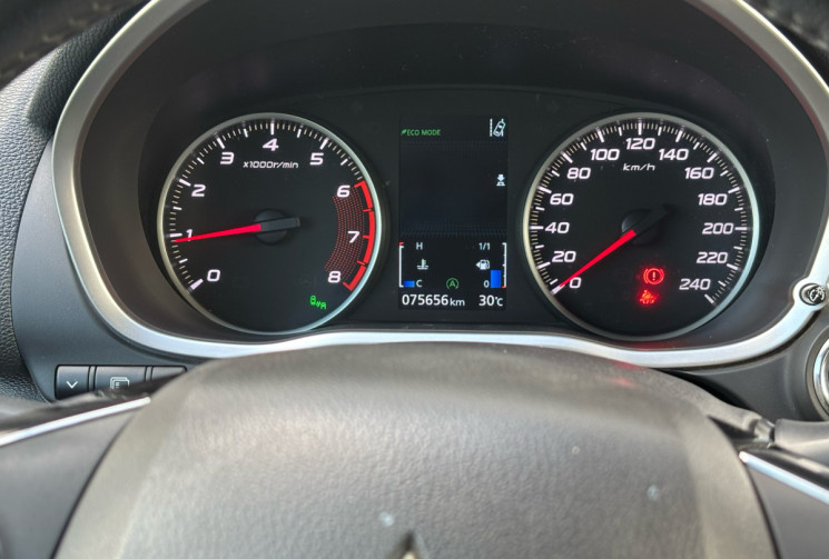 Mitsubishi ECLIPSE CROSS 1.5 MIVEC 163 INVITE 2 WD