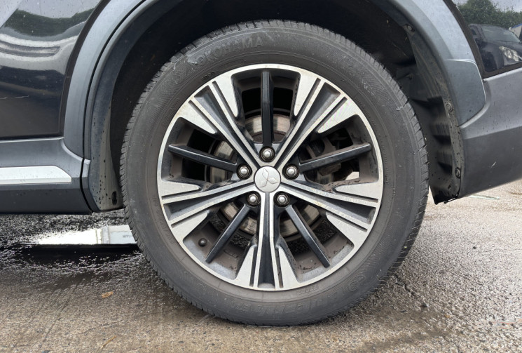 Mitsubishi ECLIPSE CROSS 1.5 MIVEC 163 INVITE 2 WD