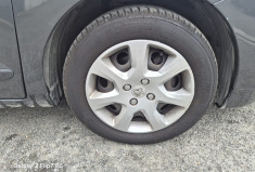 Peugeot 5008 1.6 E-HDi BLUE LION 115 cv * 7 PLACES * DISTRIBUTION FAITE * CARPLAY * CARNET COMPLET 