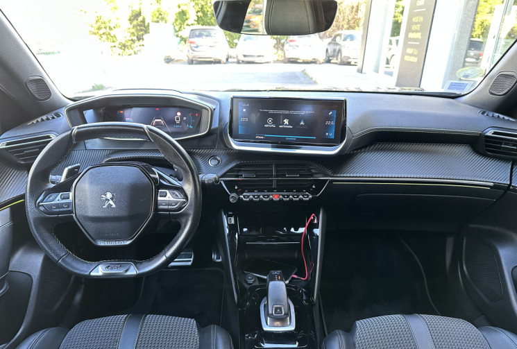 Peugeot 2008 GT Line 1.5 BlueHDI 130 EAT8 / Camera / Carplay / Entretien complet / GARANTIE 6 MOIS 