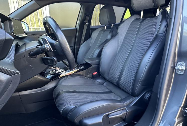 Peugeot 2008 1.5 BLUEHDI 130 GT EAT8 * FULL ENTRETIEN * CT OK * GARANTIE 6 MOIS 