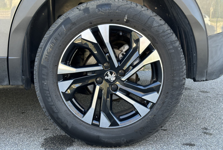 Peugeot 2008 GT Line 1.5 BlueHDI 130 EAT8 / Camera / Carplay / Entretien complet / GARANTIE 6 MOIS 