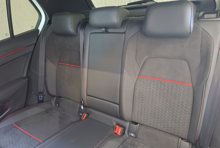 Volkswagen Golf 8 2.0 TSI 300 DSG 7 GTI CLUBSPORT TOIT OUVRANT HARMAN KARDON  GARANTIE 6 MOIS