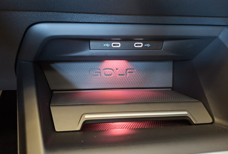 Volkswagen Golf 8 2.0 TSI 300 DSG 7 GTI CLUBSPORT TOIT OUVRANT HARMAN KARDON  GARANTIE 6 MOIS