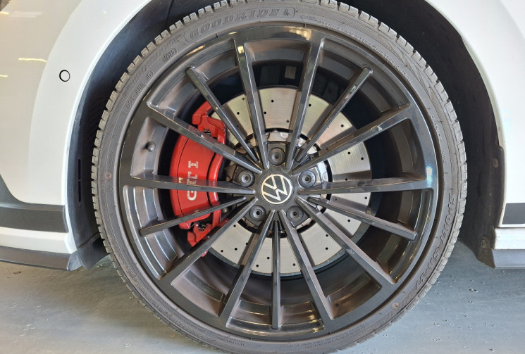 Volkswagen Golf 8 2.0 TSI 300 DSG 7 GTI CLUBSPORT TOIT OUVRANT HARMAN KARDON  GARANTIE 6 MOIS