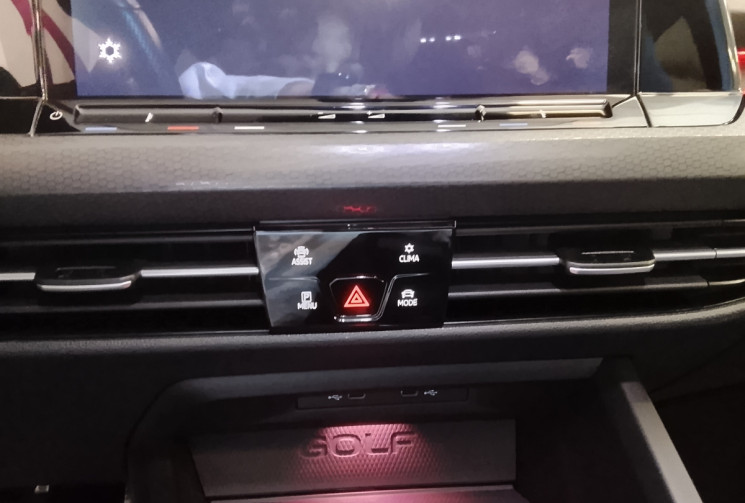 Volkswagen Golf 8 2.0 TSI 300 DSG 7 GTI CLUBSPORT TOIT OUVRANT HARMAN KARDON  GARANTIE 6 MOIS