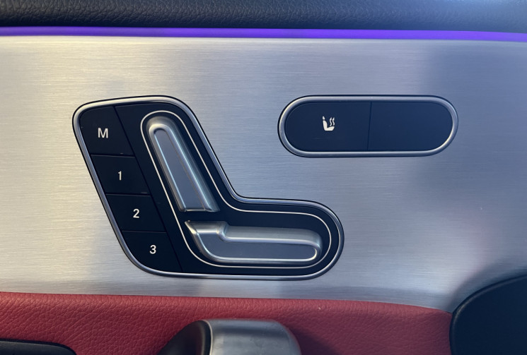 Mercedes Classe A  180 D  AMG Line 7G-DCT Pack Premium plus /HISTORIQUE MERCEDES/ORIGINE FRANCE 