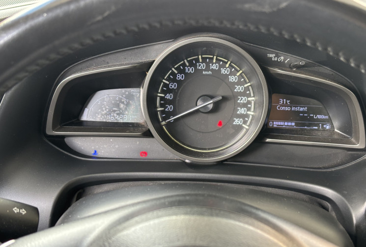 Mazda 3 1.5 D SKYACTIVE 105 ELEGANCE