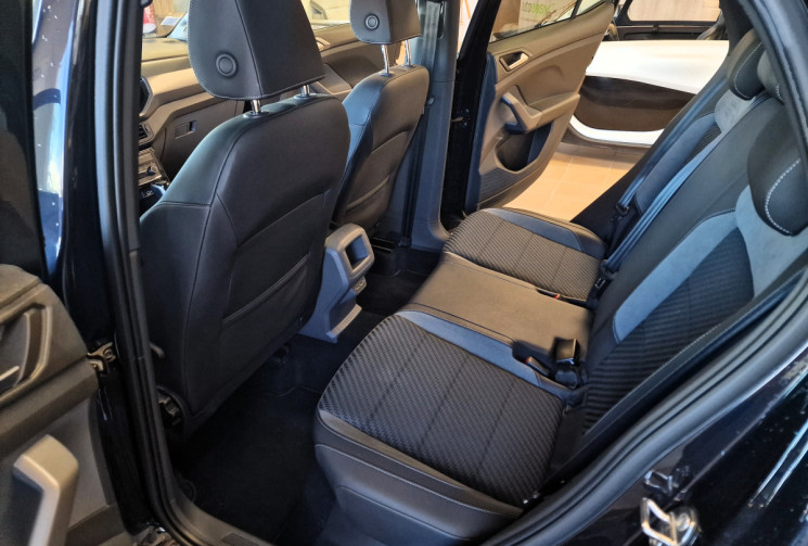Volkswagen T-Cross 1.0 TSI 12V GPF DSG7 116 R LINE