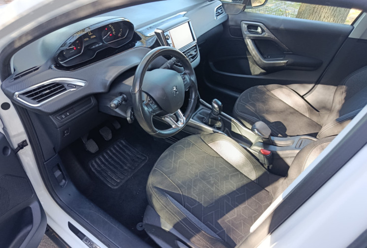 Peugeot 2008 1.6 BlueHDi Style 99 / Courroie de Distribution Ok