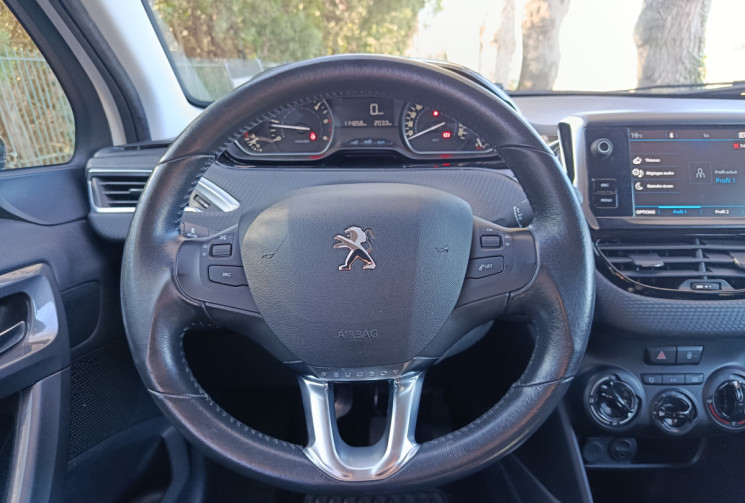 Peugeot 2008 1.6 BlueHDi Style 99