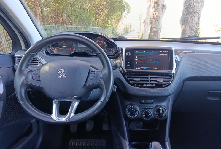 Peugeot 2008 1.6 BlueHDi Style 99