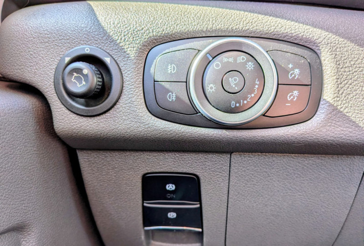 Ford Transit 2.0 TDCI SPORT EDITION S194 170CV CAMERA DE RECUL- APPLE CARPLAY- GARANTIE 12 MOIS - 