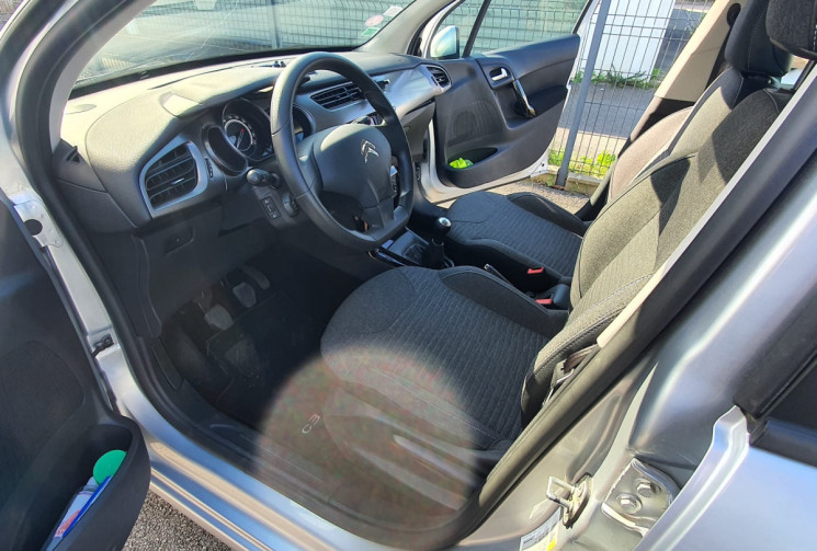 Citroën C3 II 1.2 PURETECH 82 CV ATTRACTION 