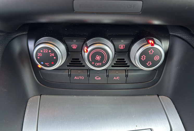 Audi TT Coupé 1.8 TFSI 160 Ch S Line * FAIBLE KILOMETRAGE * RADAR ARR * VOLANT MEPLAT