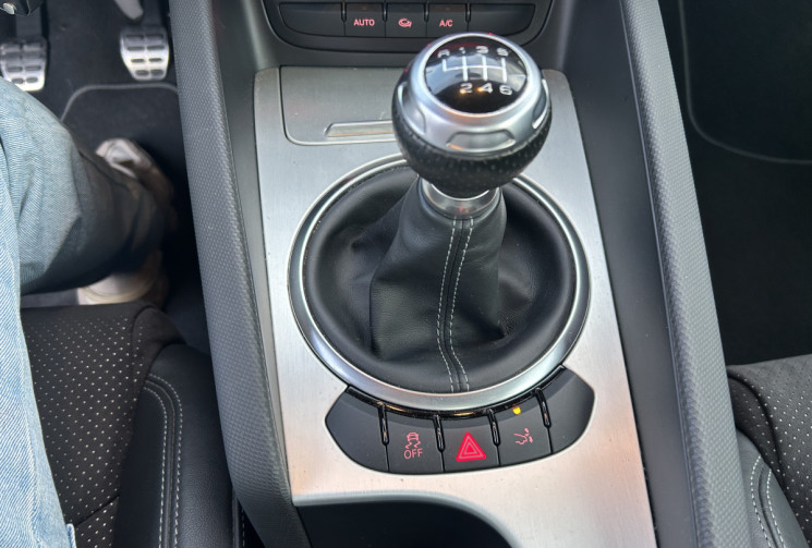 Audi TT Coupé 1.8 TFSI 160 Ch S Line * FAIBLE KILOMETRAGE * RADAR ARR * VOLANT MEPLAT