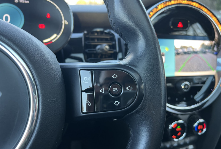 Mini Mini Cooper 1.5 136 BVA7 Camden / 1ère Main / Toit Ouvrant / Carplay / Caméra 