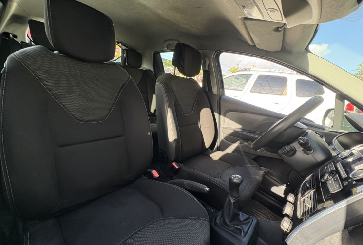 Renault Clio IV 5 Portes Phase 2 1.2 16V 73 cv