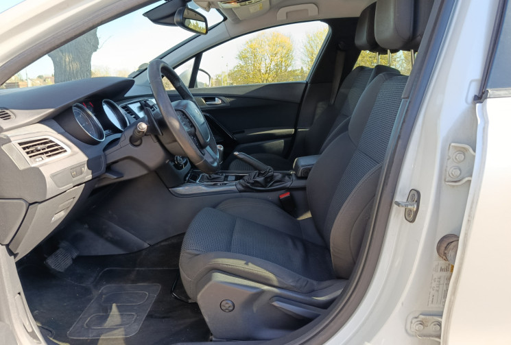 Peugeot 508 Phase 2 Berline 1.6 e-HDI ETG6 S 115 cv/ Courroie de distribution ok