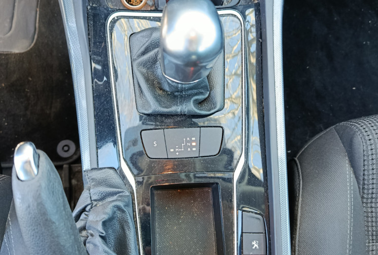 Peugeot 508 Phase 2 Berline 1.6 e-HDI ETG6 S 115 cv/ Courroie de distribution ok