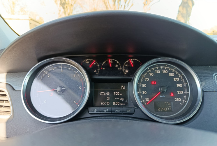 Peugeot 508 Phase 2 Berline 1.6 e-HDI ETG6 S 115 cv/ Courroie de distribution ok