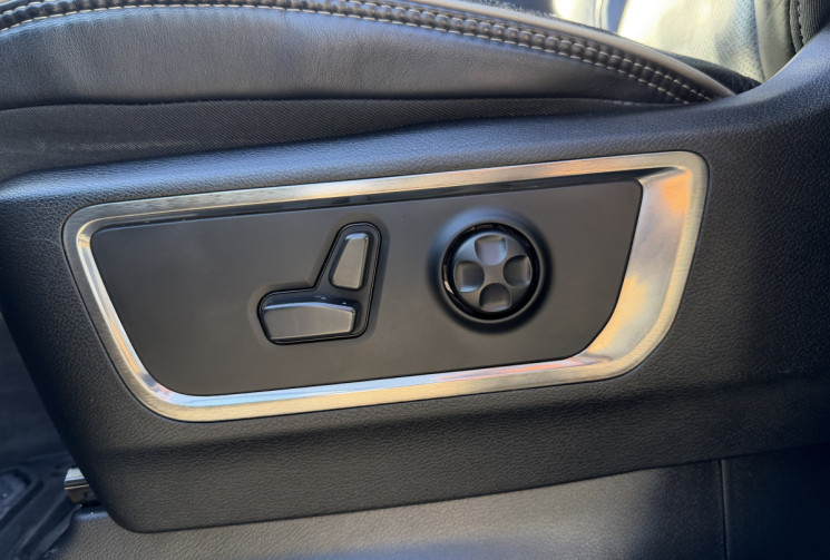 Dodge RAM 1500 CREW CAB 5.7 V8 LIMITED PACK SPORT 450ch / GPL-ETHANOL BVA8 / CARTE GRISE FRANCAISE