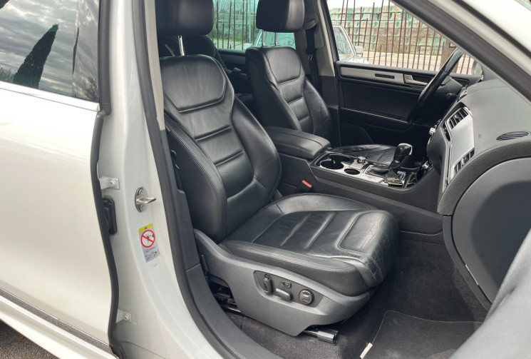 Volkswagen Touareg 3.0 V6 TDI R-Line Carat / 4Motion 4x4 / 204cv / Tiptronic 