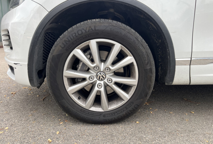 Volkswagen Touareg 3.0 V6 TDI R-Line Carat / 4Motion 4x4 / 204cv / Tiptronic 