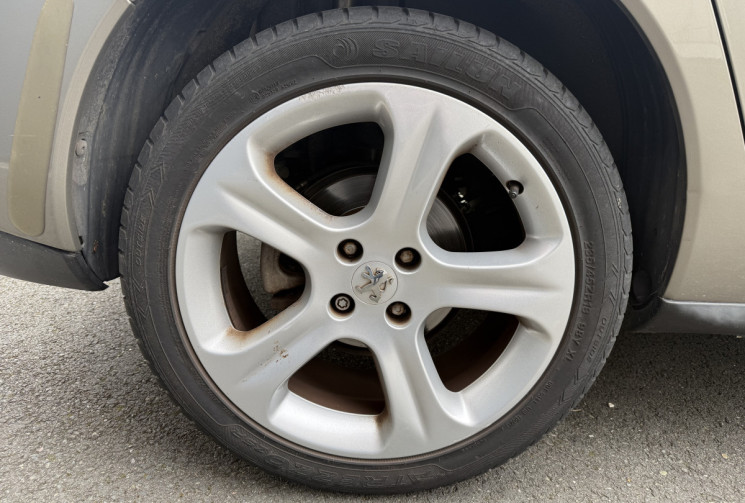 Peugeot 3008 1.6 THP 156 FELINE BVA6 / BOITIER ETHANOL