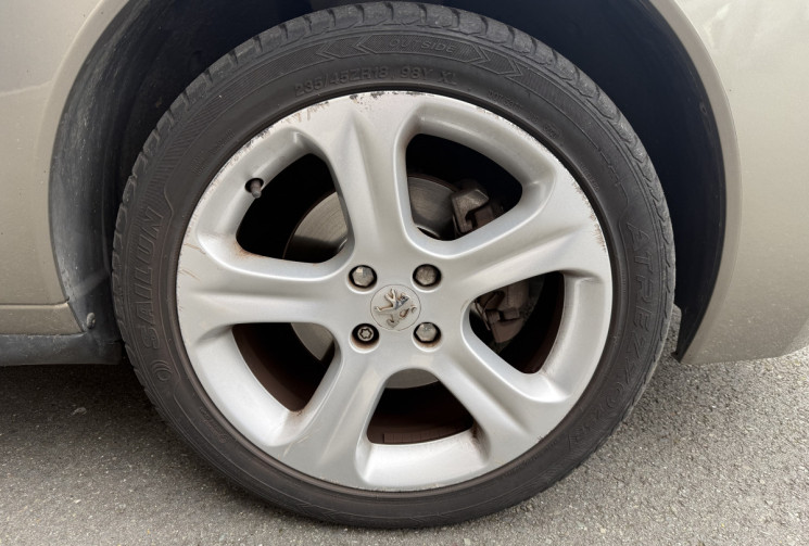 Peugeot 3008 1.6 THP 156 FELINE BVA6 / BOITIER ETHANOL