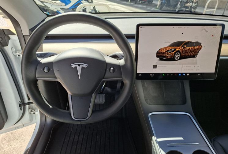 Tesla Model Y Long Range AWD DUALMOTORS 514
