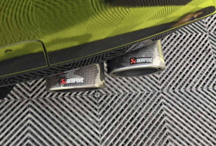 BMW M6 M6 GRAN COUPE V8 4.4 560 DKG7- Akrapovic / Pack carbone / HUD