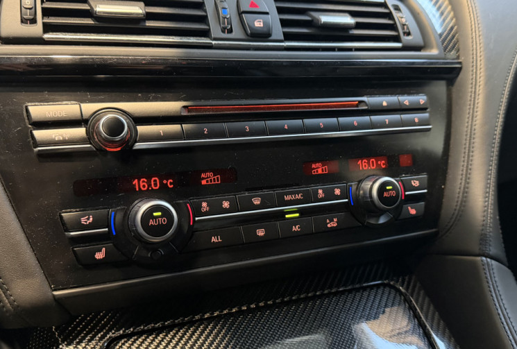 BMW M6 M6 GRAN COUPE V8 4.4 560 DKG7- Akrapovic / Pack carbone / HUD