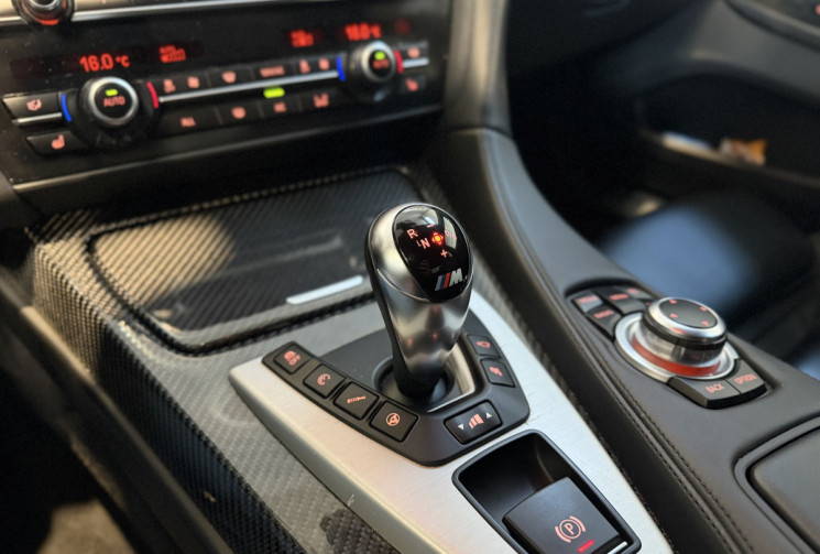 BMW M6 M6 GRAN COUPE V8 4.4 560 DKG7- Akrapovic / Pack carbone / HUD