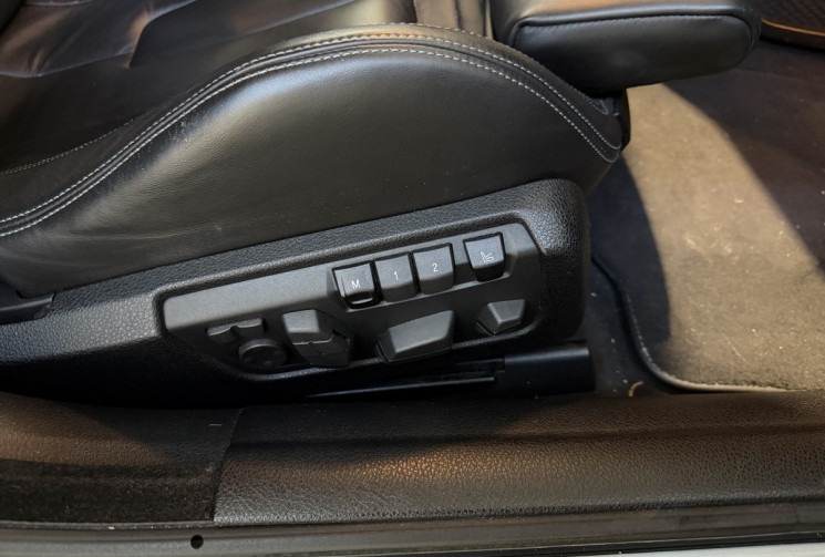 BMW M6 M6 GRAN COUPE V8 4.4 560 DKG7- Akrapovic / Pack carbone / HUD