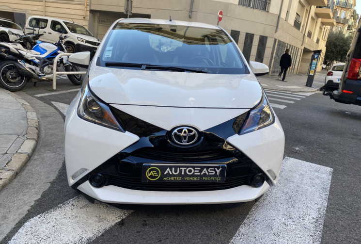 Toyota Aygo 1.0 VVTI 69 BOITE AUTO 5 portes