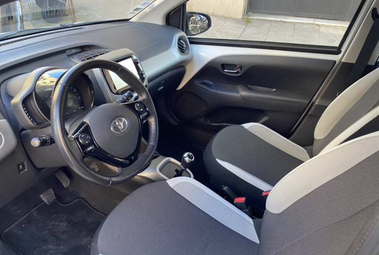 Toyota Aygo 1.0 VVTI 69 BOITE AUTO 5 portes
