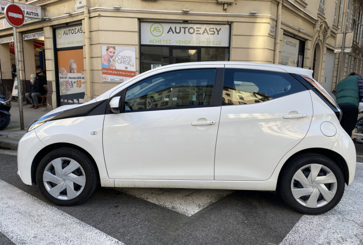 Toyota Aygo 1.0 VVTI 69 BOITE AUTO 5 portes