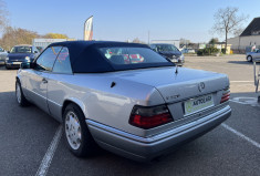 Mercedes CLASSE E CABRIOLET 320 E Cabriolet 220 ch  6 Cylindres en ligne / COLLECTION