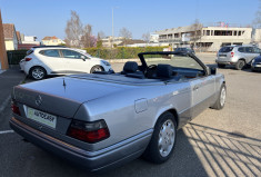 Mercedes CLASSE E CABRIOLET 320 E Cabriolet 220 ch  6 Cylindres en ligne / COLLECTION