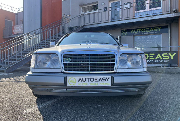 Mercedes CLASSE E CABRIOLET 320 E Cabriolet 220 ch  6 Cylindres en ligne / COLLECTION