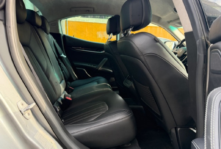 Maserati GHIBLI SQ4 3.0 V6 410 CV / HARMAN CARDON / GPS / TEL / XENON ADAPTATIF TURNER  