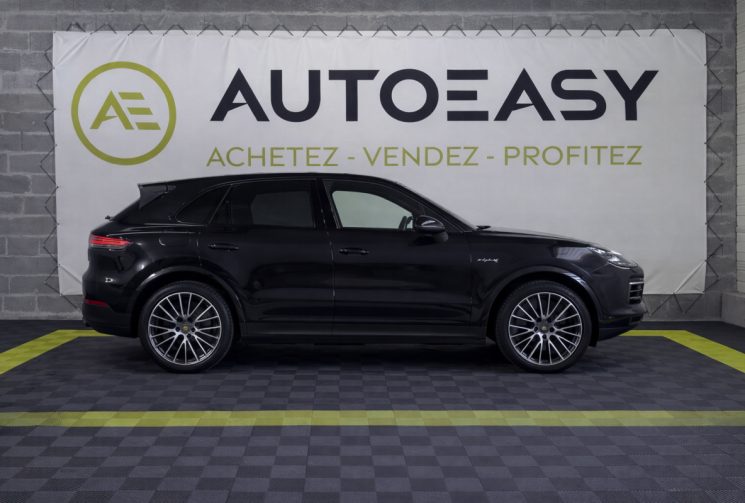 Porsche Cayenne  3.0 V6 462 e-HYBRID - Pack black / PDLS + / Bose / Porsche approved 24 mois 