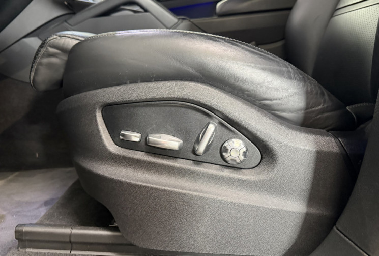 Porsche Cayenne  3.0 V6 462 e-HYBRID - Pack black / PDLS + / Bose / Porsche approved 24 mois 