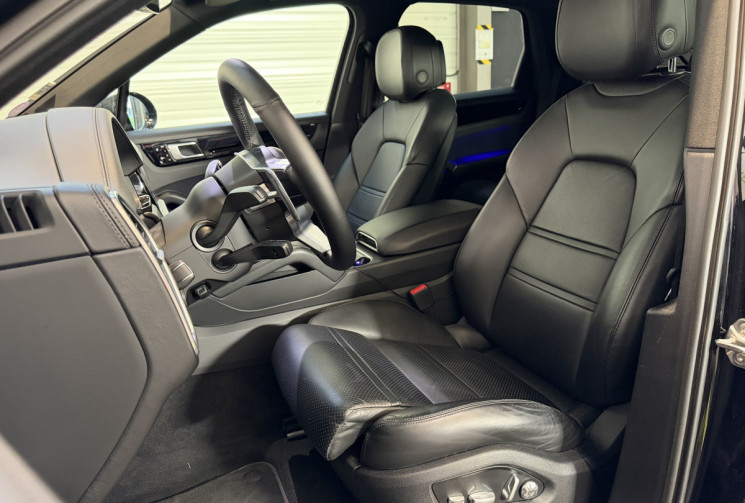 Porsche Cayenne  3.0 V6 462 e-HYBRID - Pack black / PDLS + / Bose / Porsche approved 24 mois 
