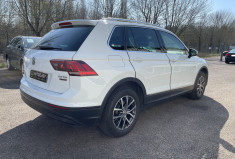 Volkswagen Tiguan 2.0 TDI 150 ch Confort Line 4 Motion *Attelage élec*Sièges Chauffants*Hayon elec