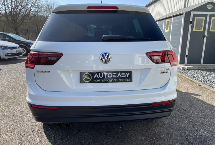 Volkswagen Tiguan 2.0 TDI 150 ch Confort Line 4 Motion *Attelage élec*Sièges Chauffants*Hayon elec
