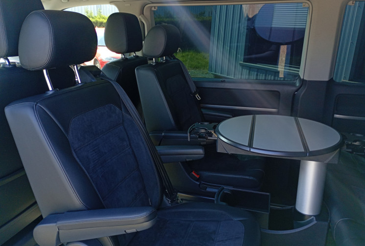 Volkswagen Multivan 2.0 TDI 204 7 Places DSG7 Carat Edition avec Attelage