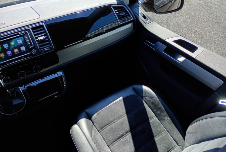 Volkswagen Multivan 2.0 TDI 204 7 Places DSG7 Carat Edition avec Attelage