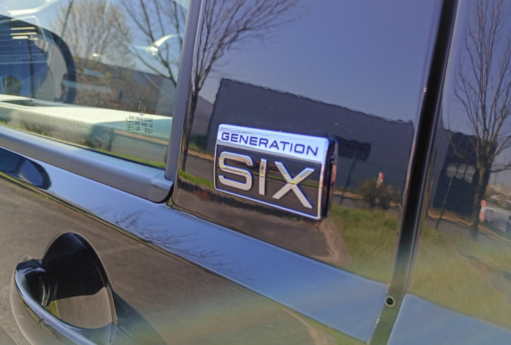 Volkswagen Multivan 2.0 TDI 204 7 Places DSG7 Carat Edition avec Attelage